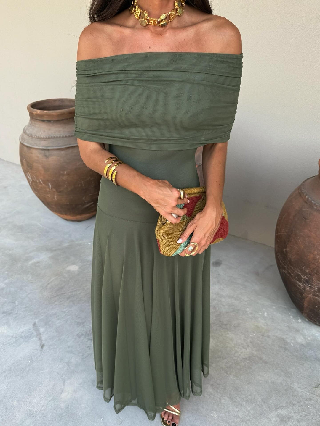 Théa| Robe fluide à épaules dénudées